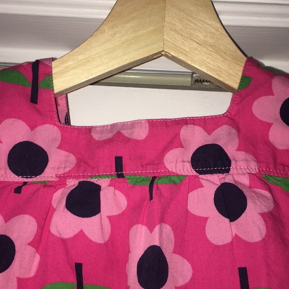 Flowered top ☀️ - Picture 3 of 5